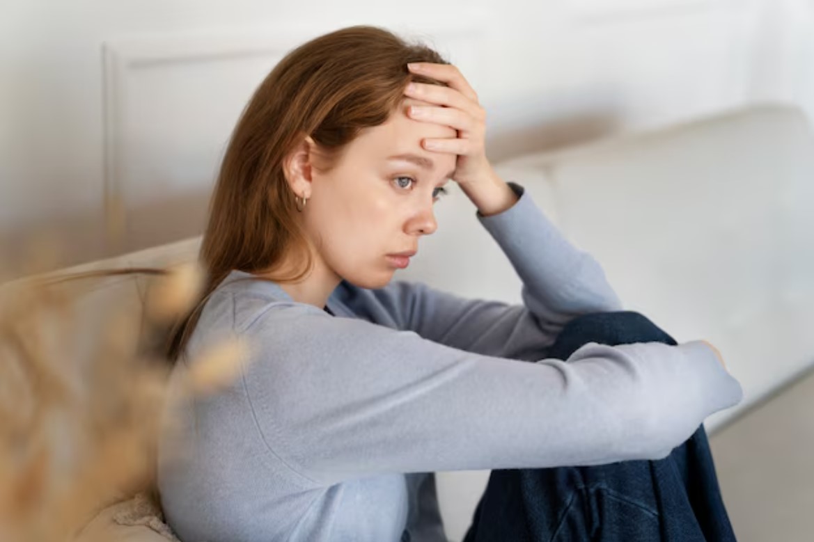 Read more about the article Anxietatea: cum ne afectează corpul și viața de zi cu zi